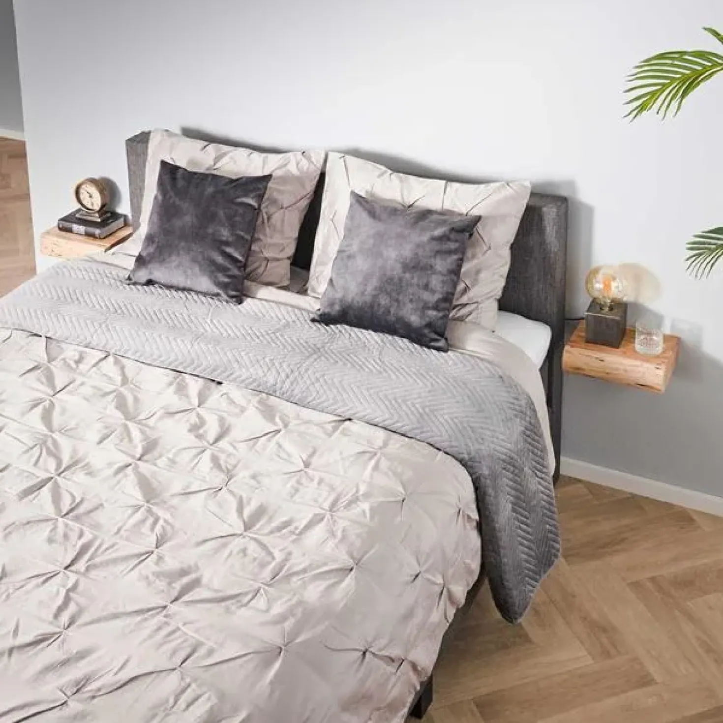 Bark houten nachtkastje zwevend set van 2 30cm