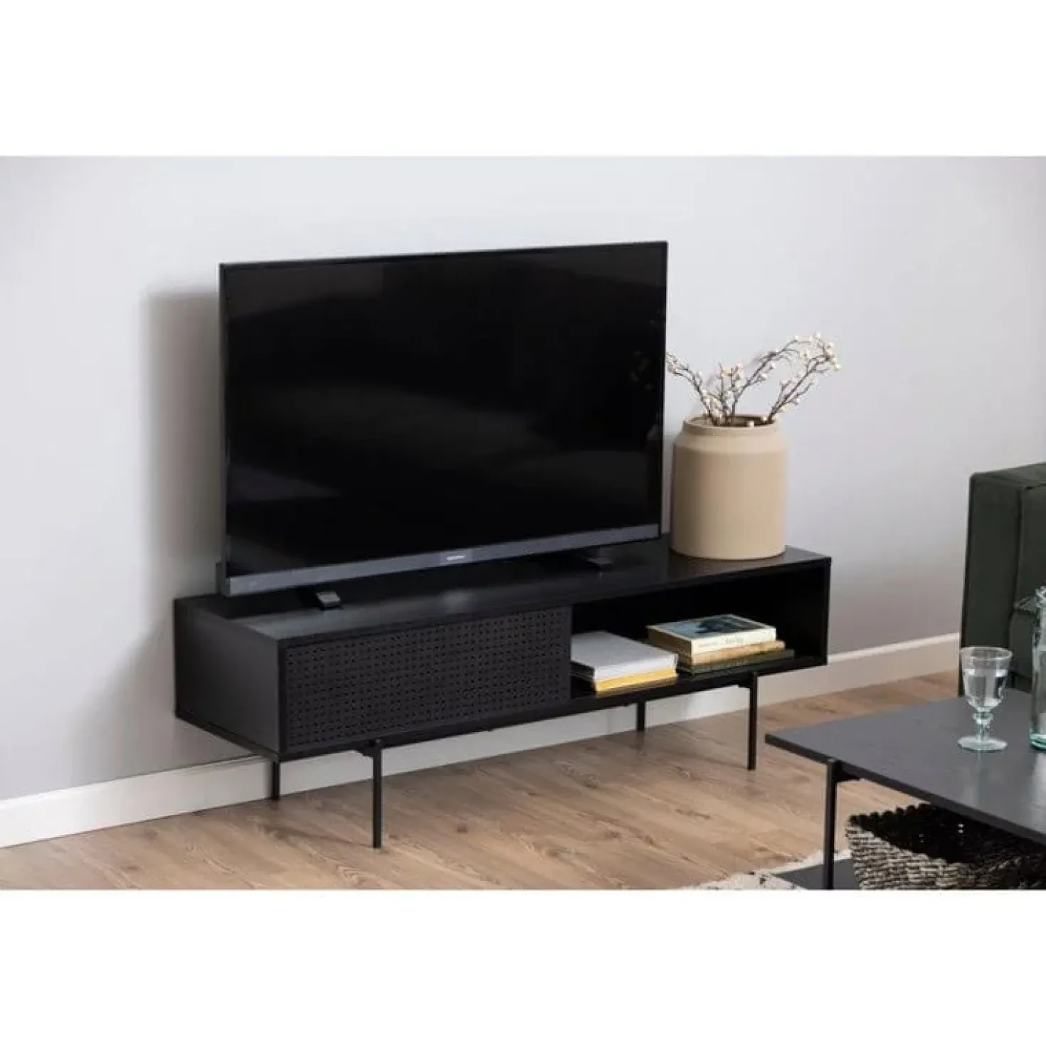 Belvero Tv meubel Zwart 140cm