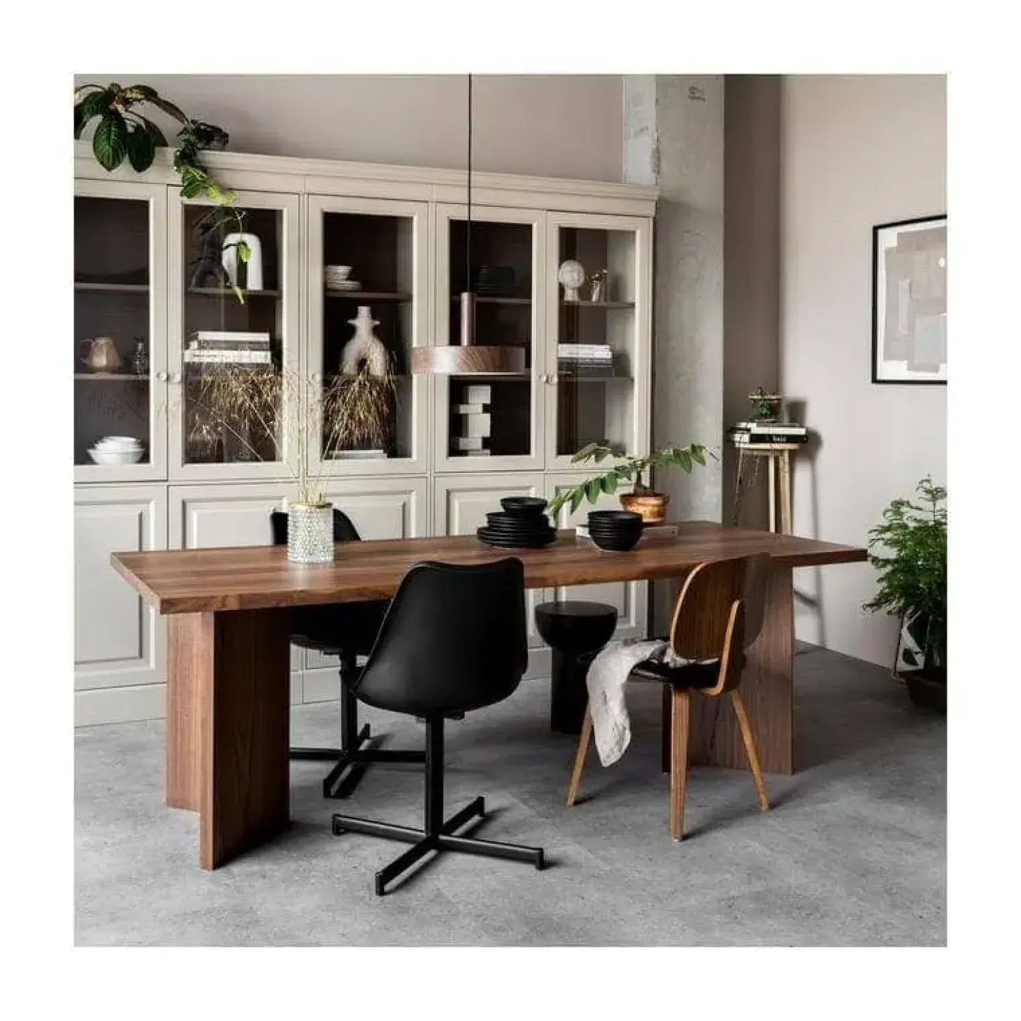 Chow Vitrinekast grenen beige 105cm