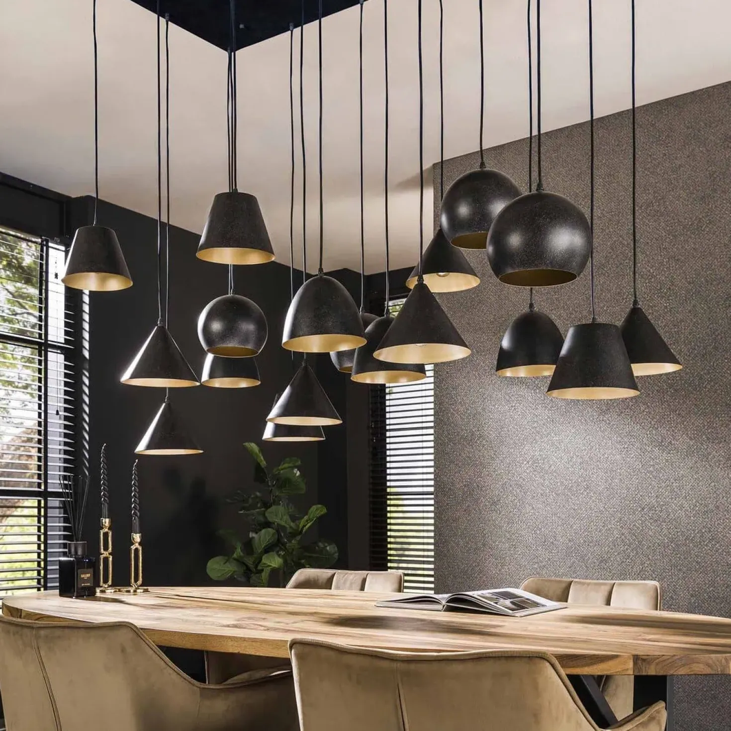 Conor 18-lichts Hanglamp XXL zwart