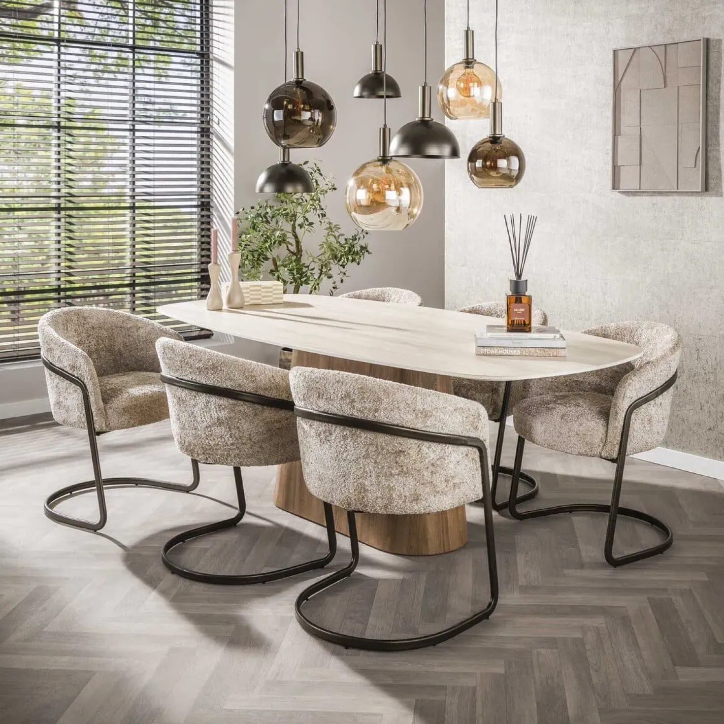 Danique Eettafel deens ovaal Travertine 215cm