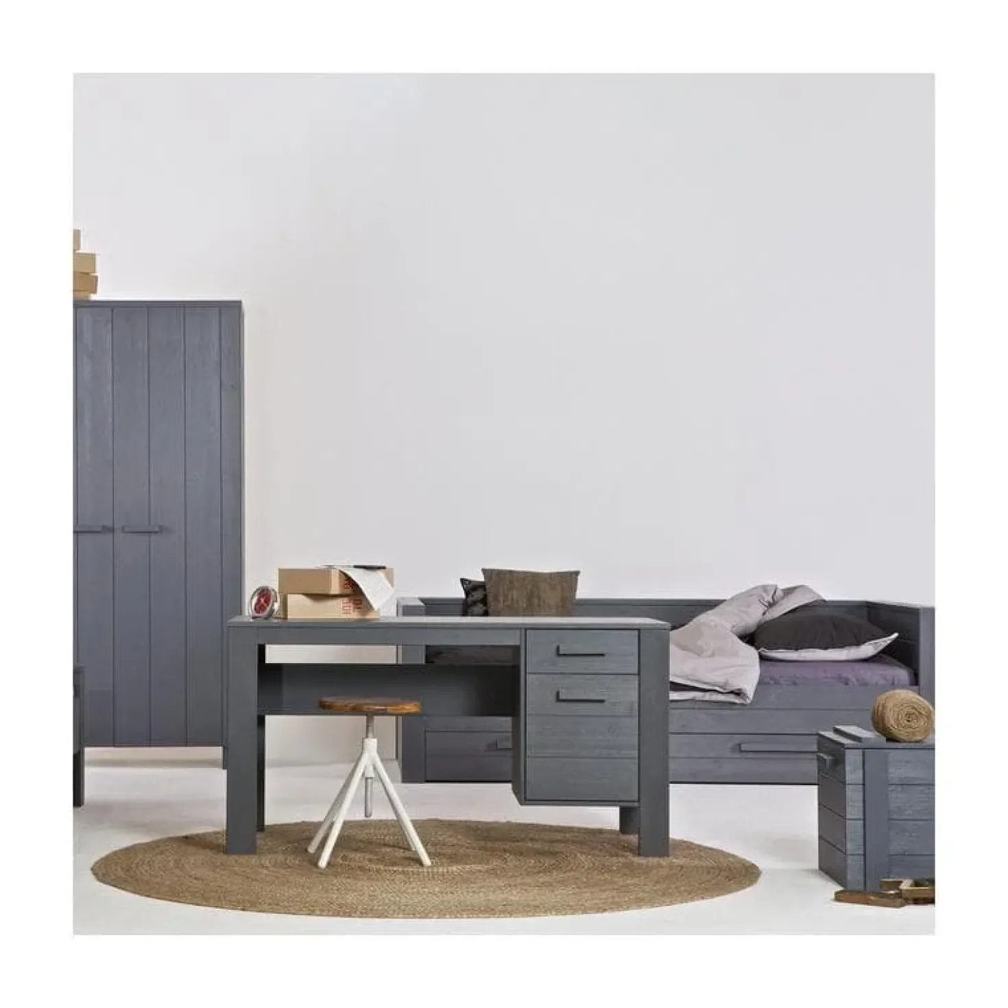Dennis Bureau grenen grijs steel 141cm