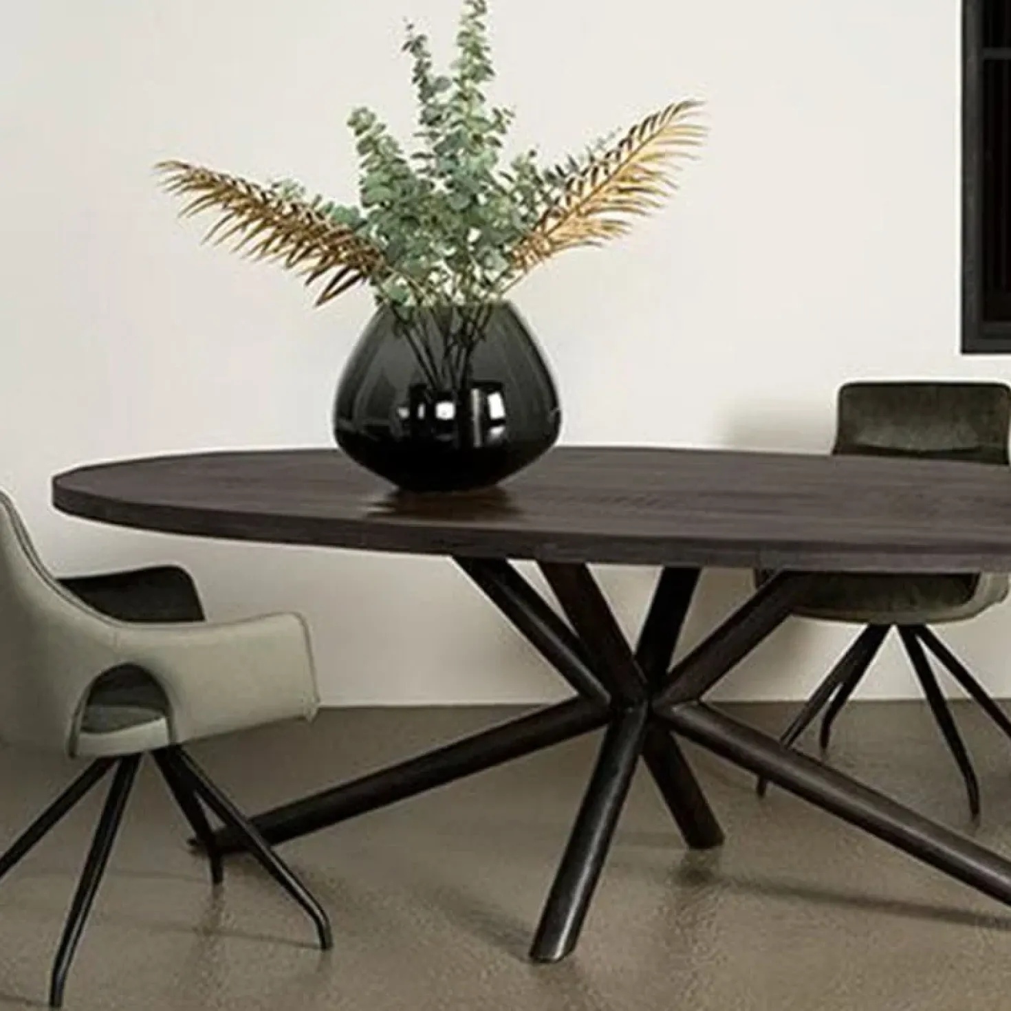 Diego Eettafel ovaal zwart mangohout 200×100