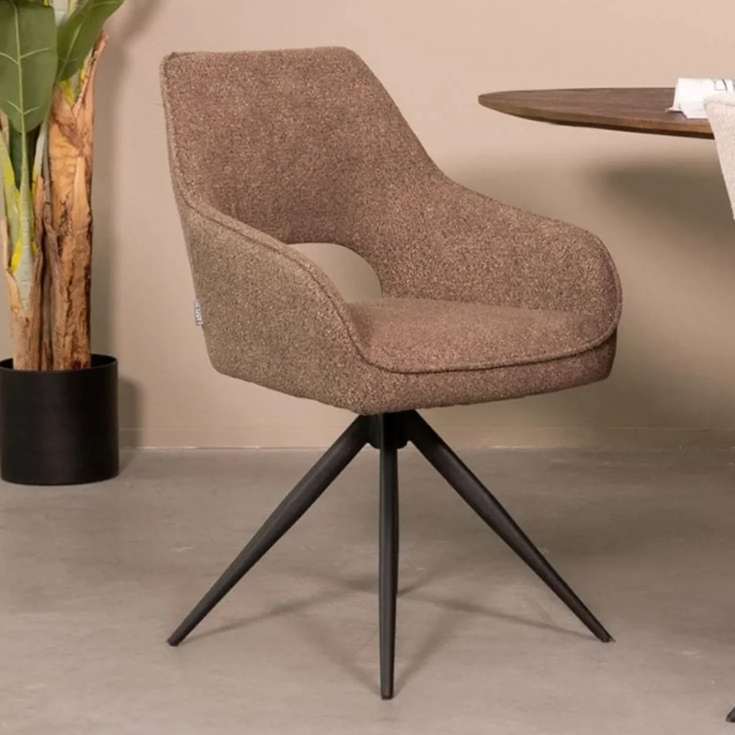 Eetkamerstoel Finley Bruin Boucle