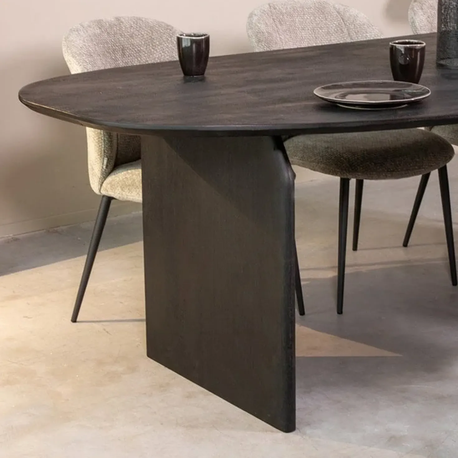 Eettafel Cooper Zwart Mangohout 250cm