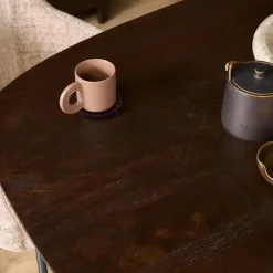 Eettafel Martin Deens ovaal Walnoot Zwarte poot 200cm