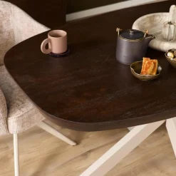 Eettafel Martin Deens ovaal Walnoot Zand poot 200cm
