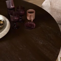 Eettafel Martin rond Walnoot Zand poot 130cm