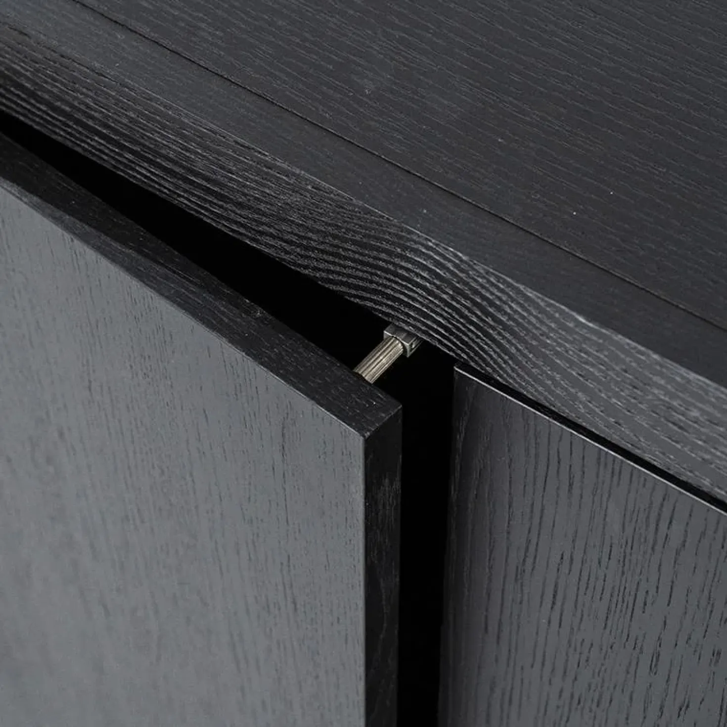 Eleonora dressoir Helsinki 200cm zwart