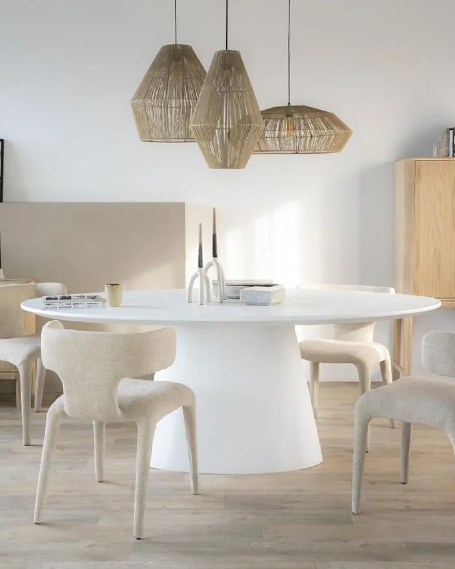 Elin Eettafel ovaal 200cm