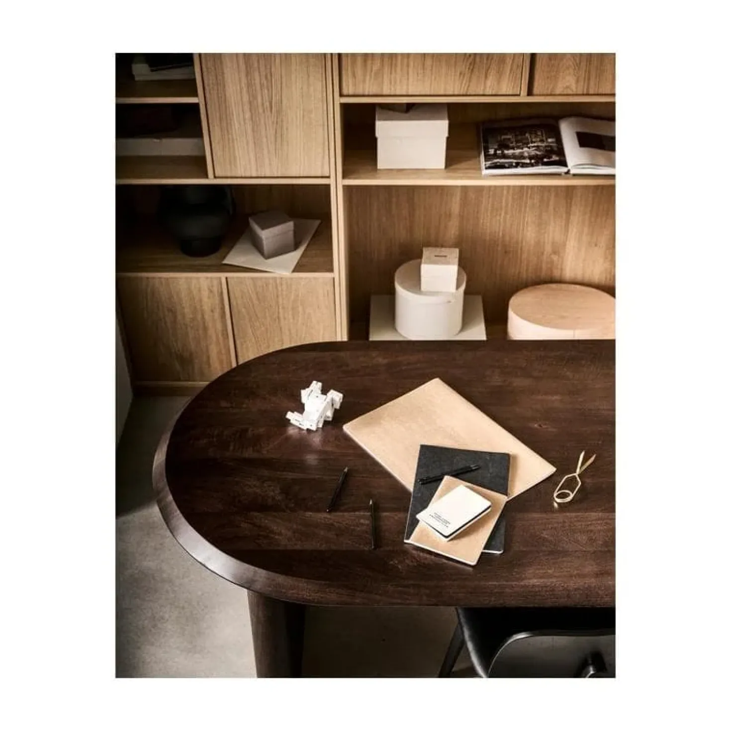 Ellips Eettafel mangohout walnoot 180cm