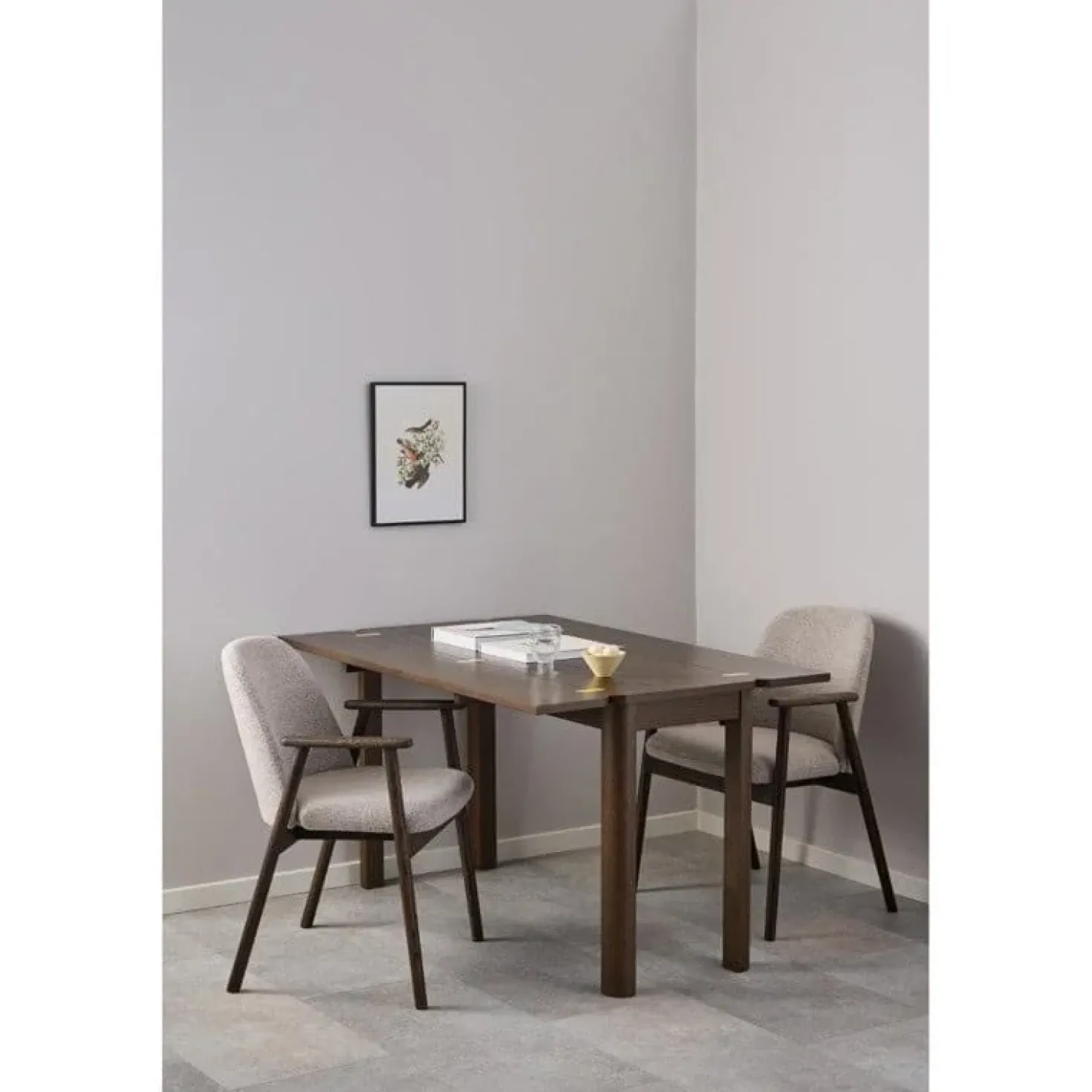Evron Eetkamerstoel Beige met bruine poten