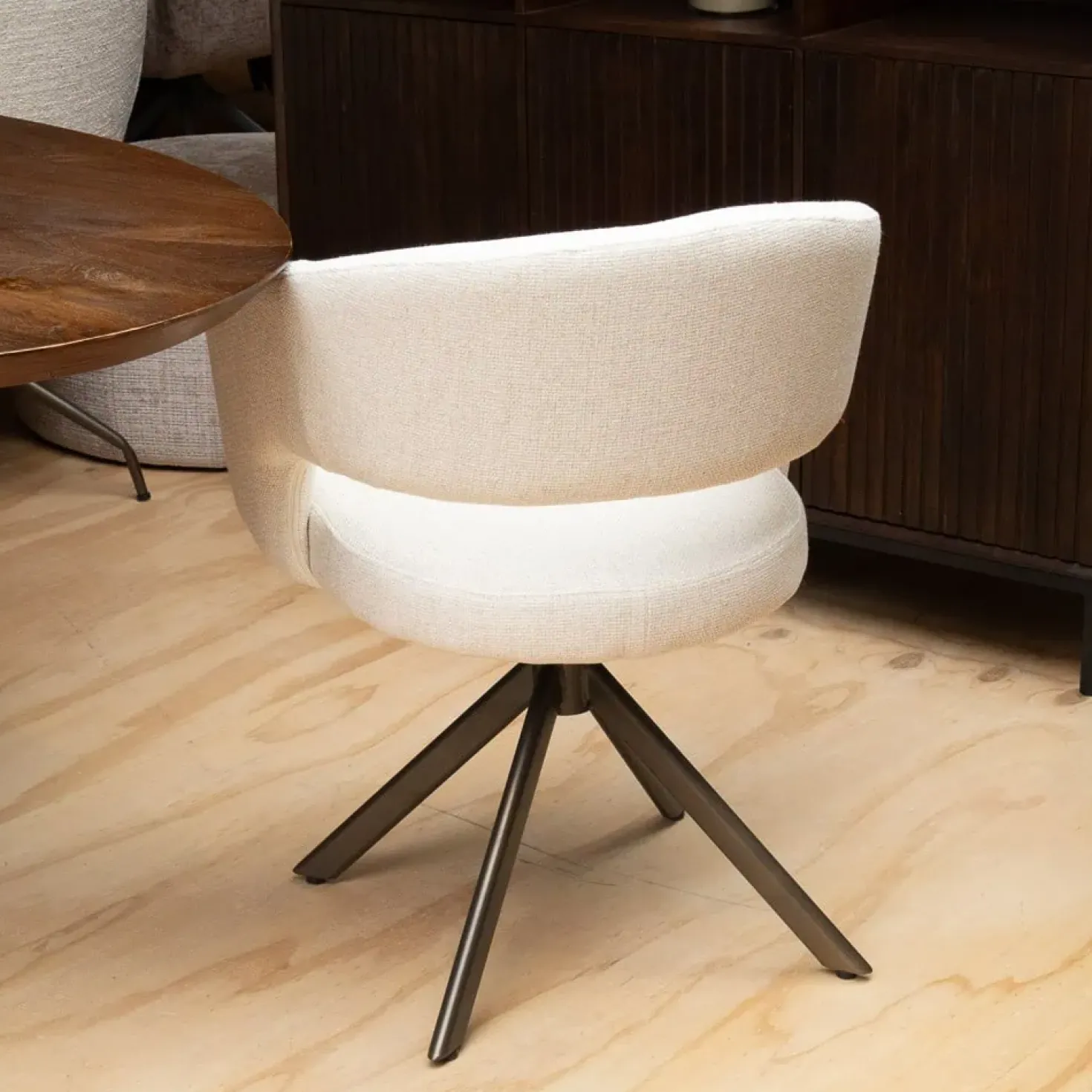 Kanda Eetkamerstoel - tyler cream 11 Venus 360 anodic bruin