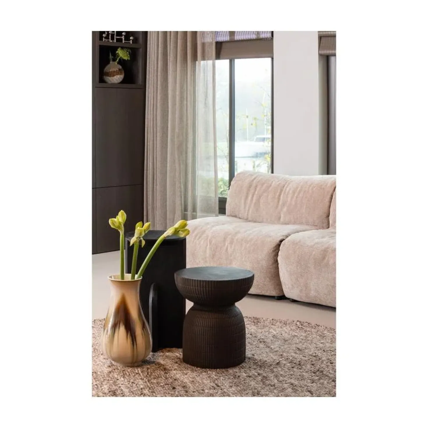 Kioni Smalle bijzettafel acaciahout zwart 30cm