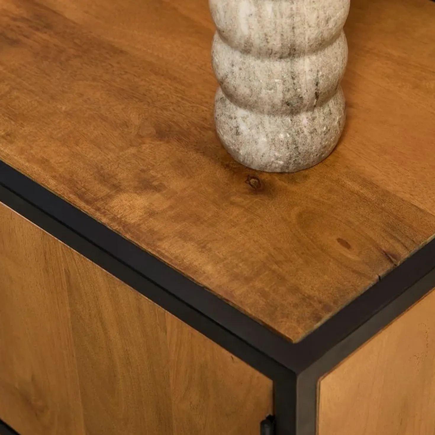 Morada tv meubel industrieel Warm mangohout 240cm