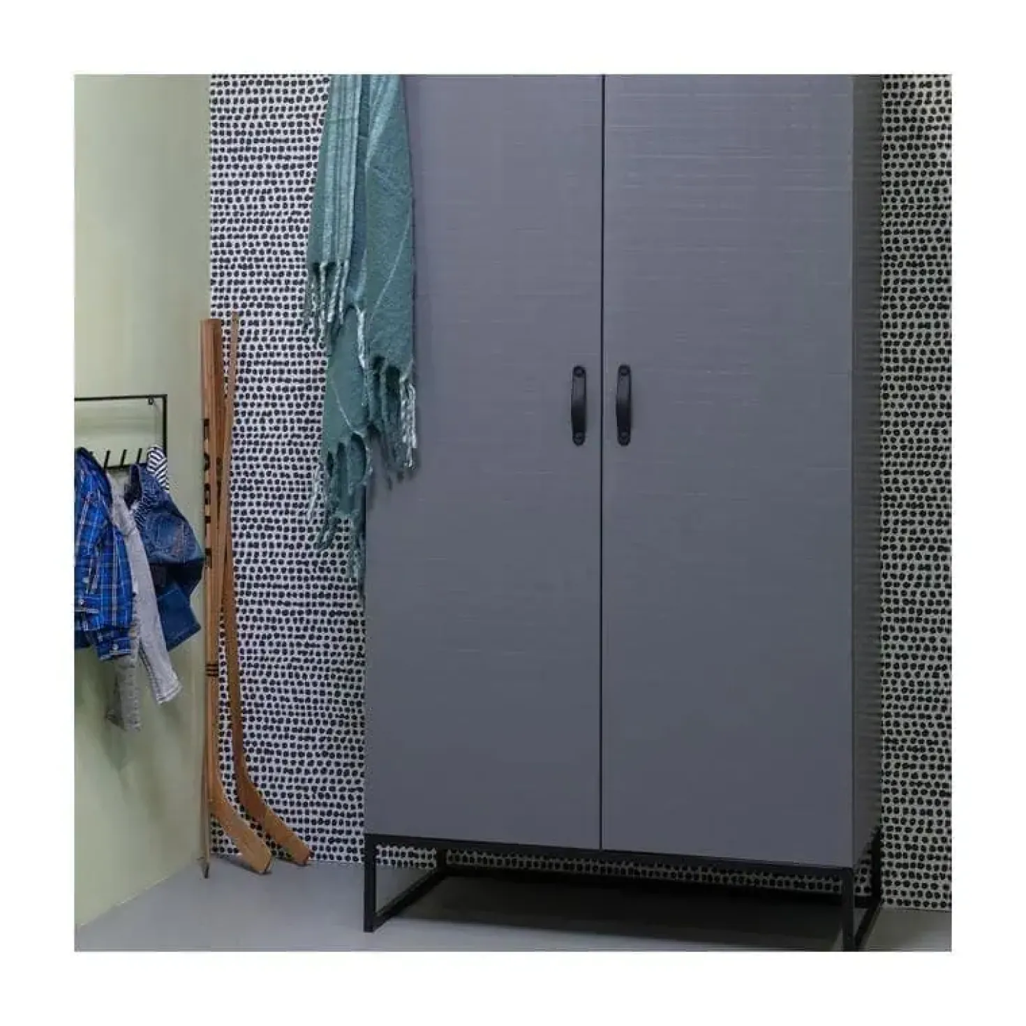 Morris Kast Dennenhout Leem 100cm