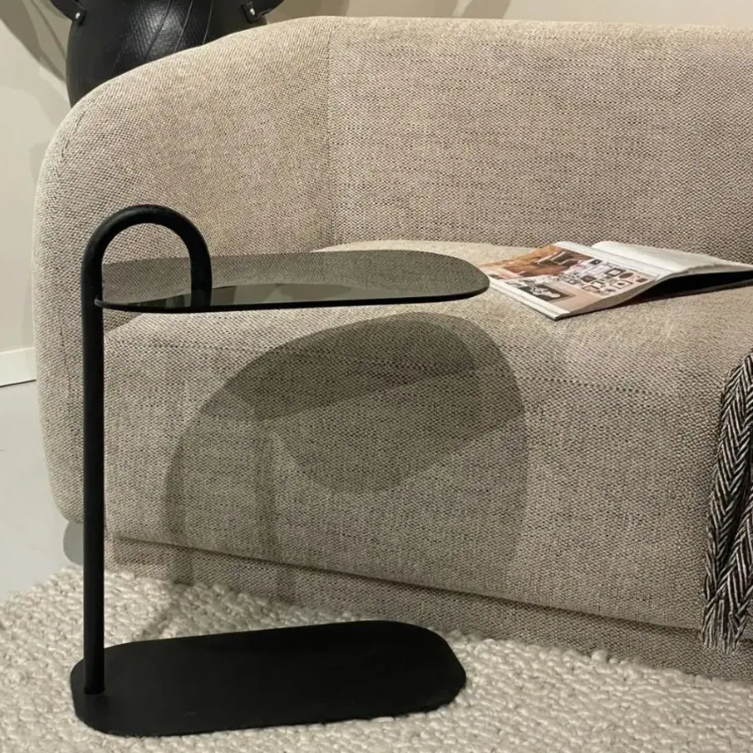 Mylon Bijzettafel Glas zwart 48cm