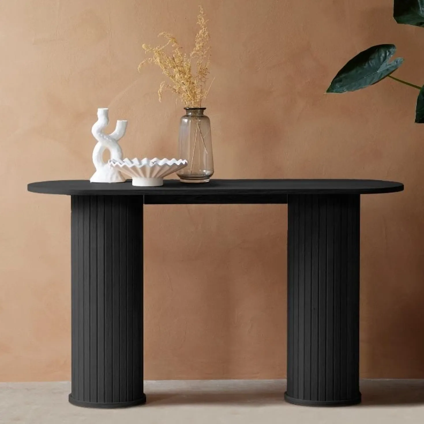 Nita Sidetable Zwart 130cm