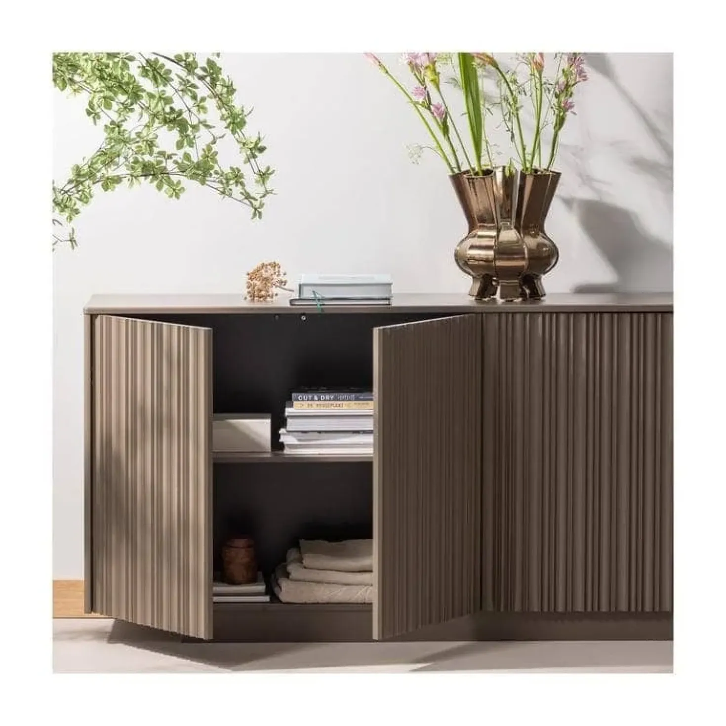 Nova Dressoir Dennenhout Truffelbruin 200cm