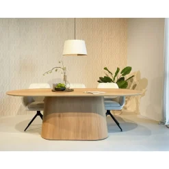 Novero Eettafel naturel eiken ovaal 230cm