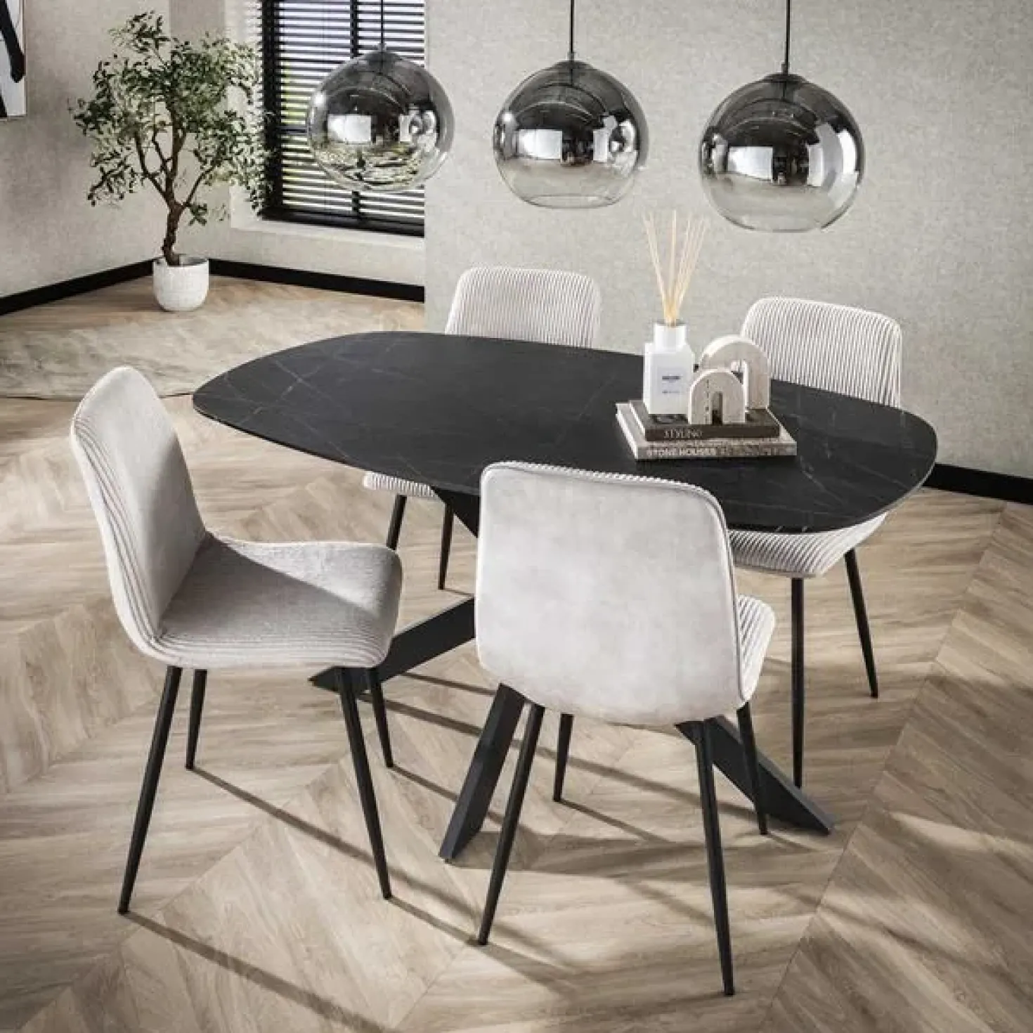 Reggy Eetkamertafel deens ovaal 150cm