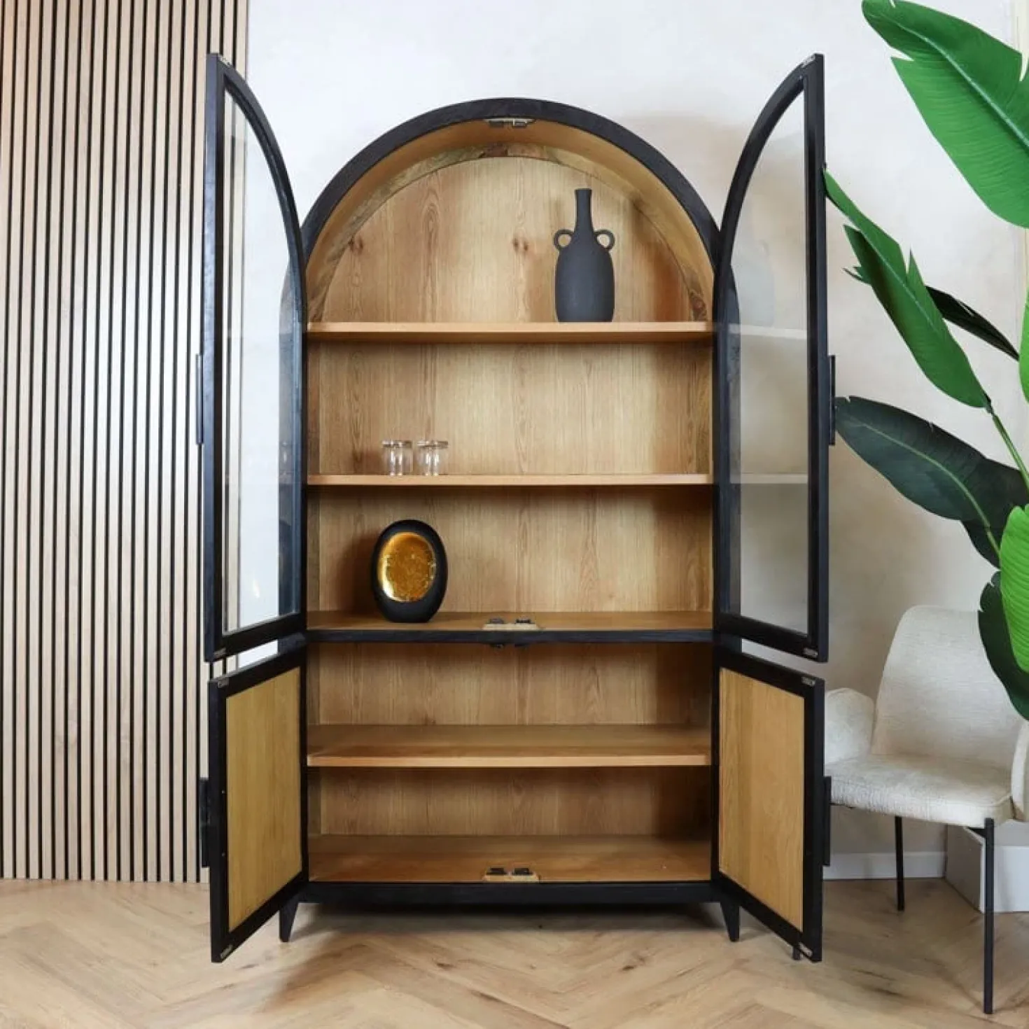 Rotondi vitrinekast 4 deurs zwart 120cm