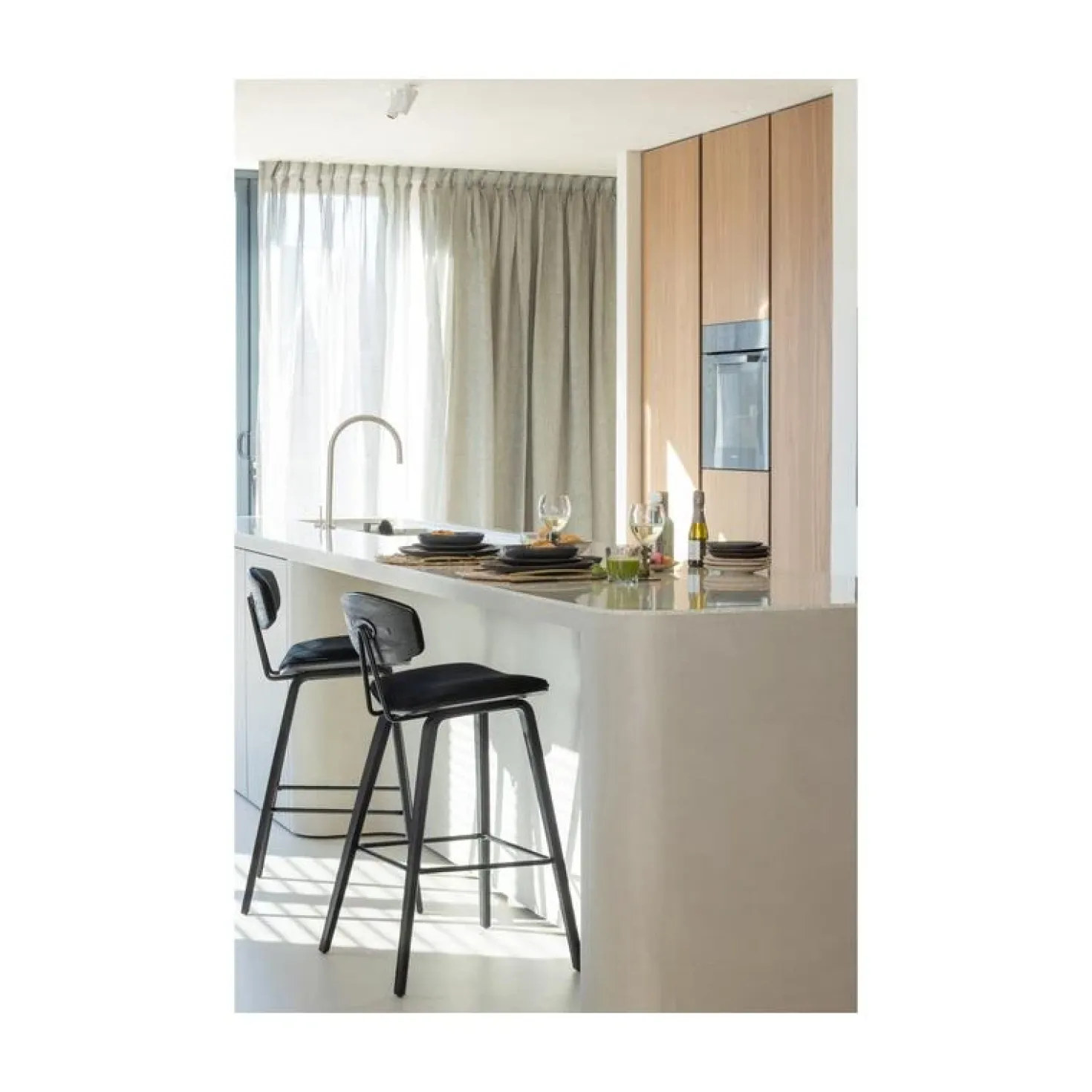 Senn Barstoel Velvet Zwart