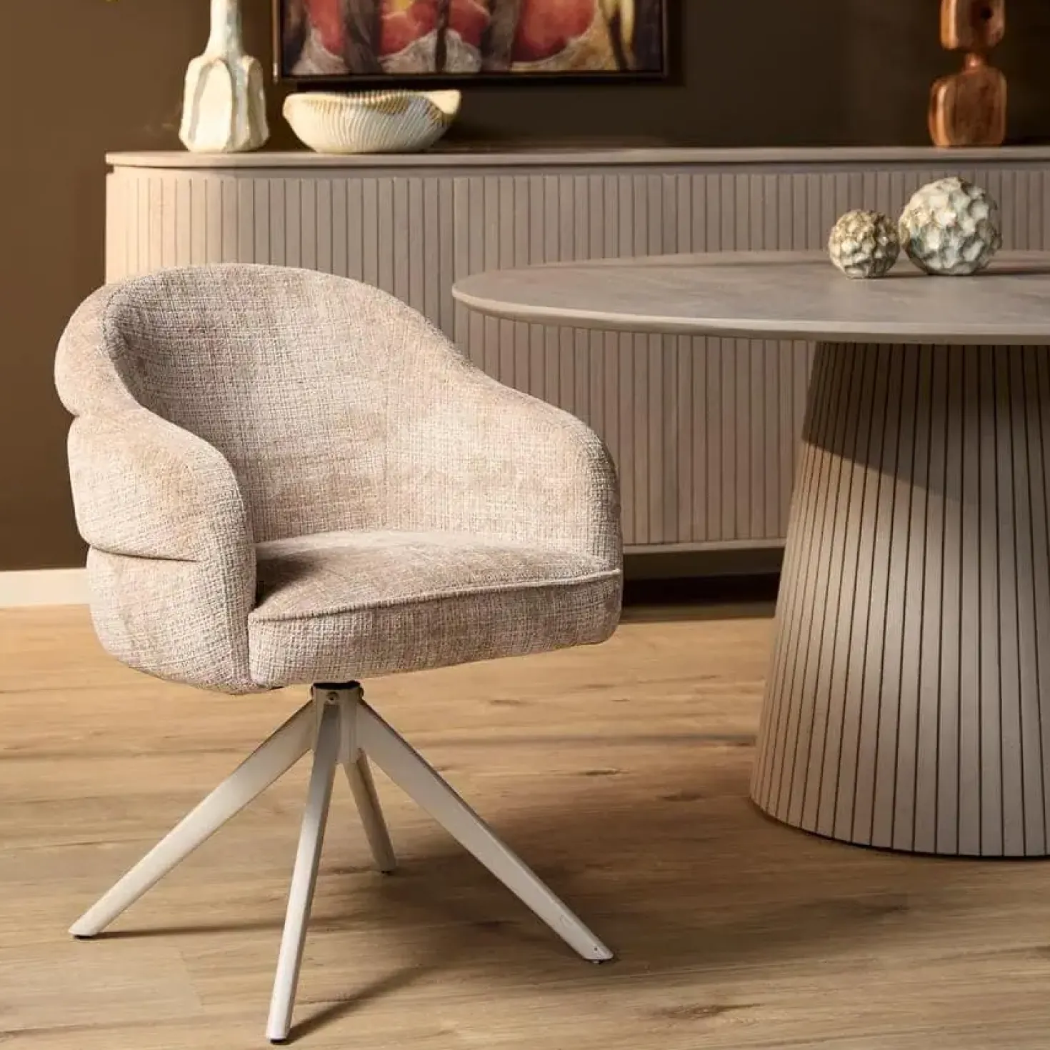 Tessa Eetkamerstoel Beige met Zand poot