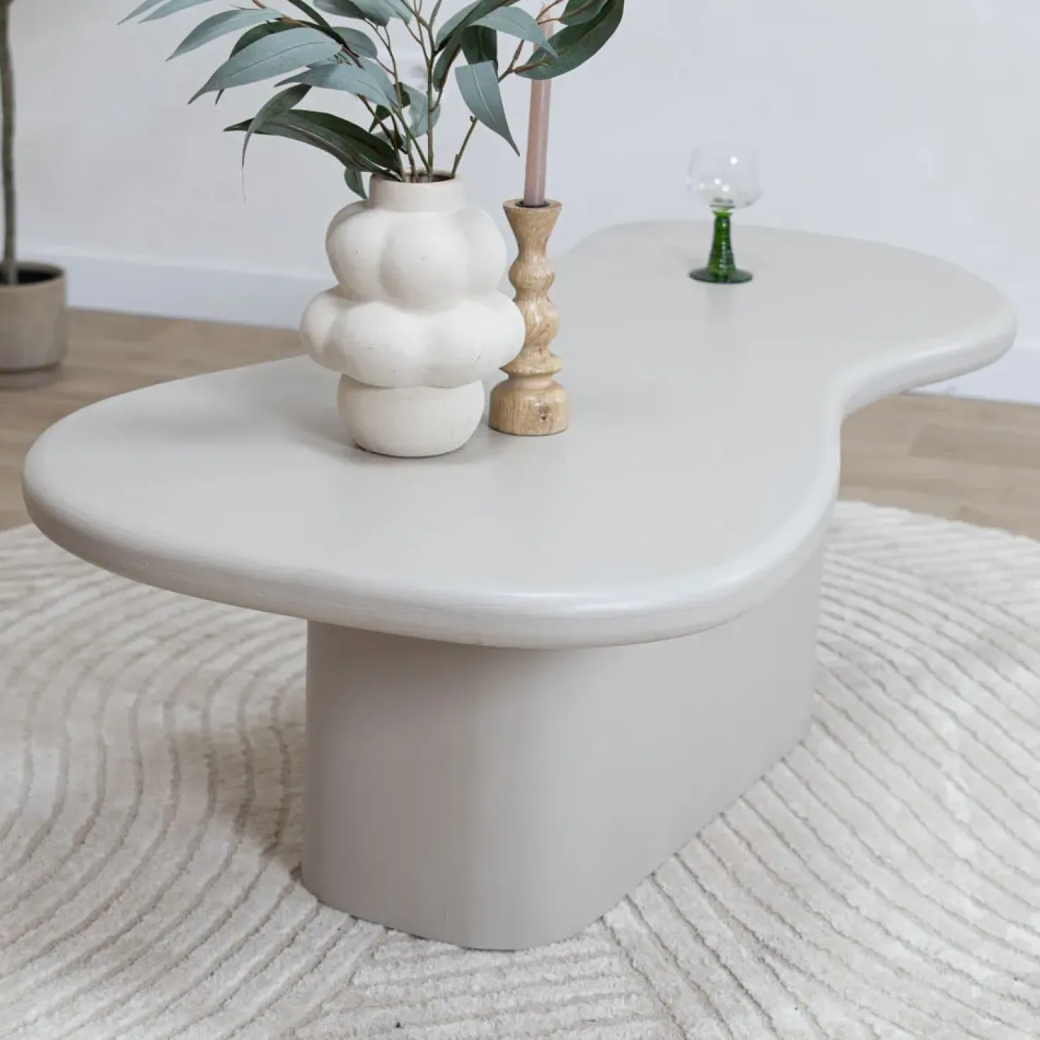 Tove Salontafel Organisch Beton cire 130cm