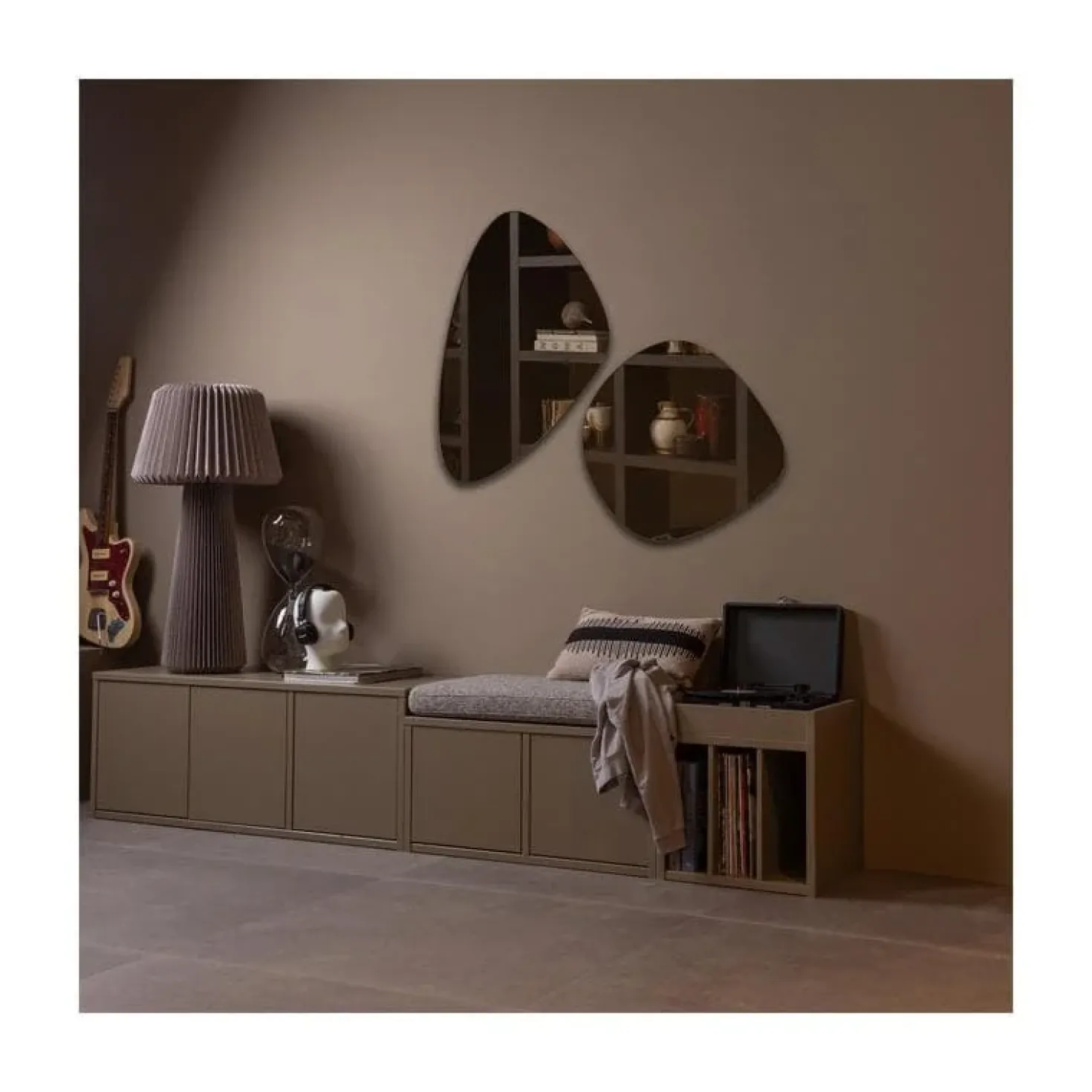 Turner Platenkast Grenen Mud 44cm
