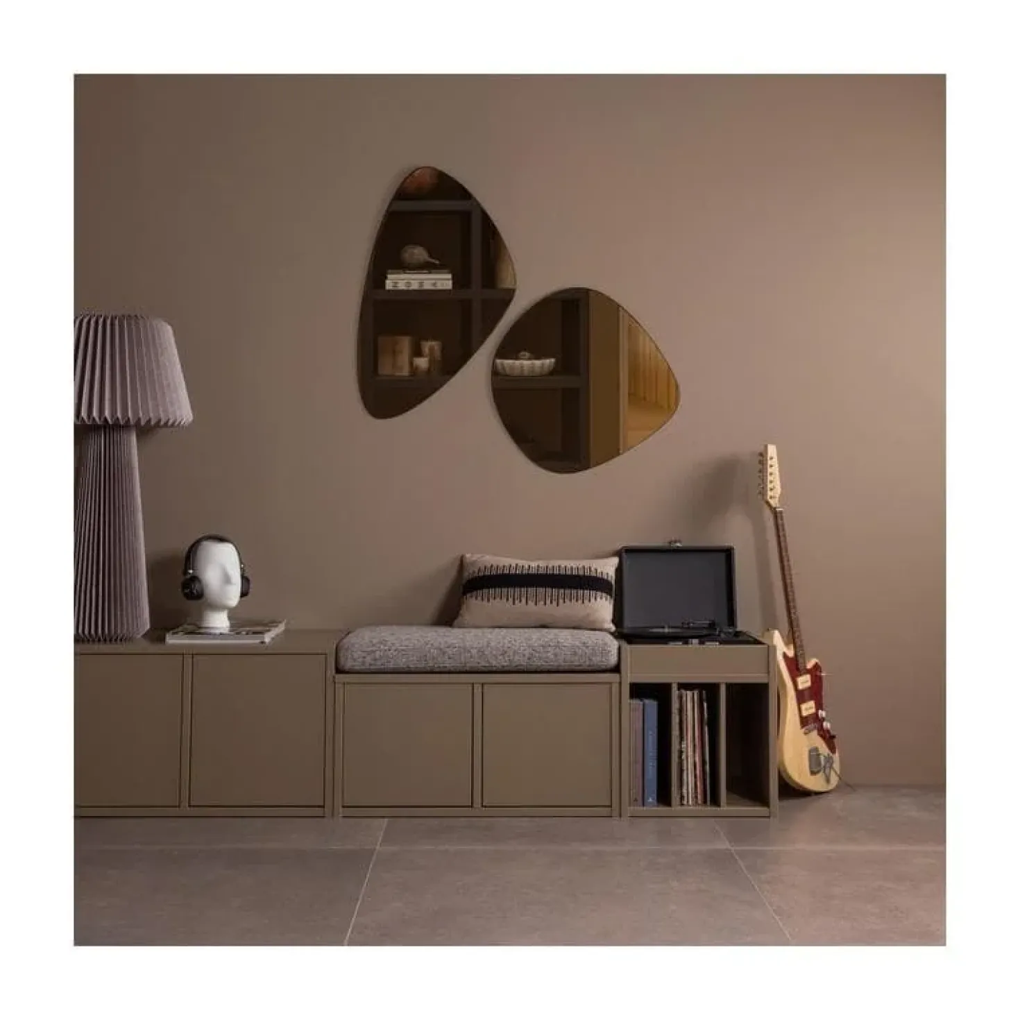 Turner Platenkast Grenen Mud 44cm