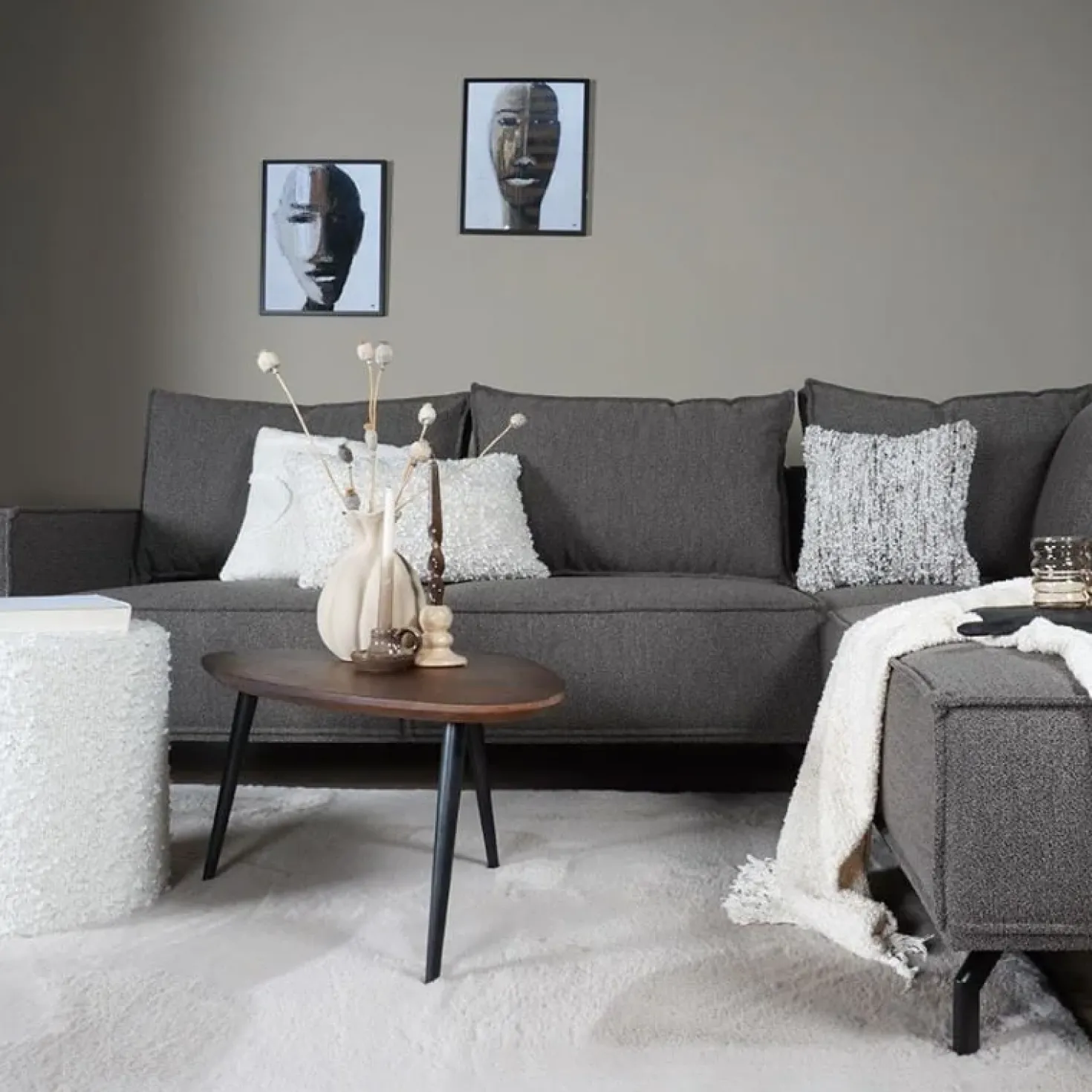 Vloerkleed Velluto Beige 200 x 280 cm
