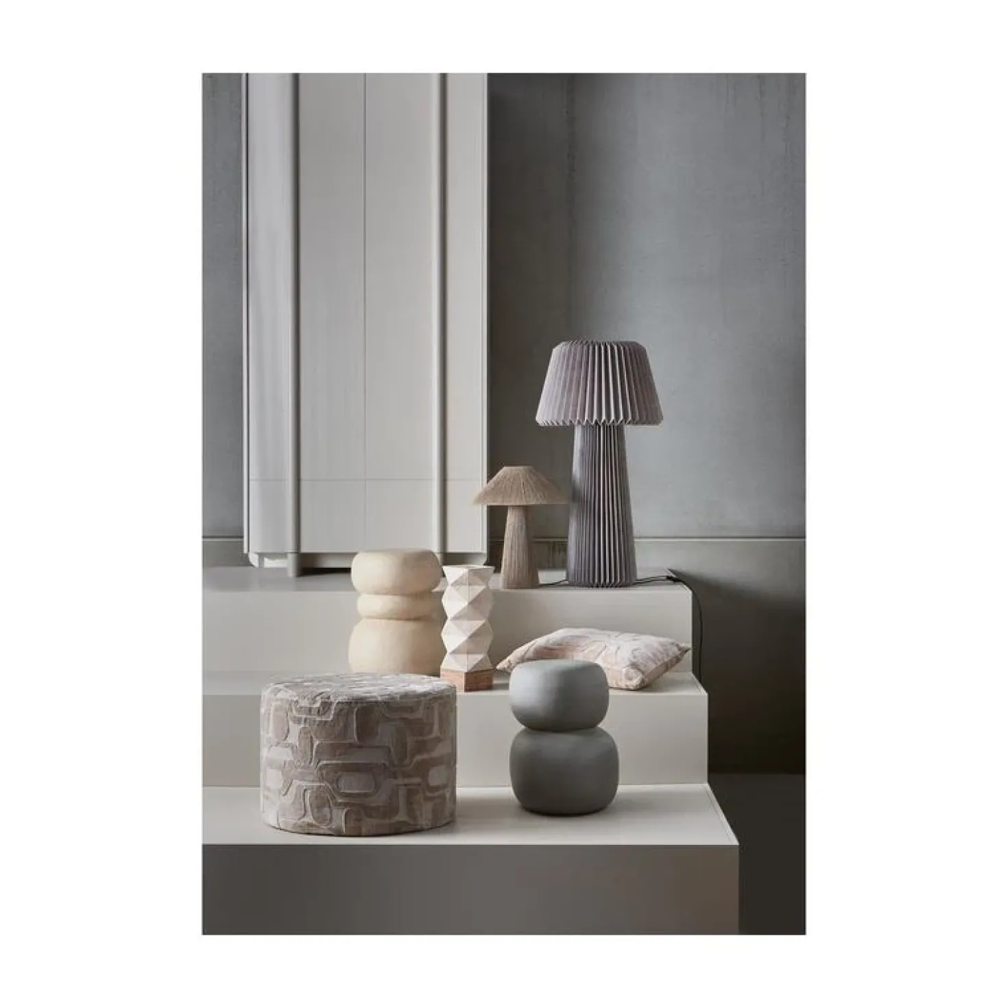 Yvo Bijzettafel Betonlook Naturel 37cm