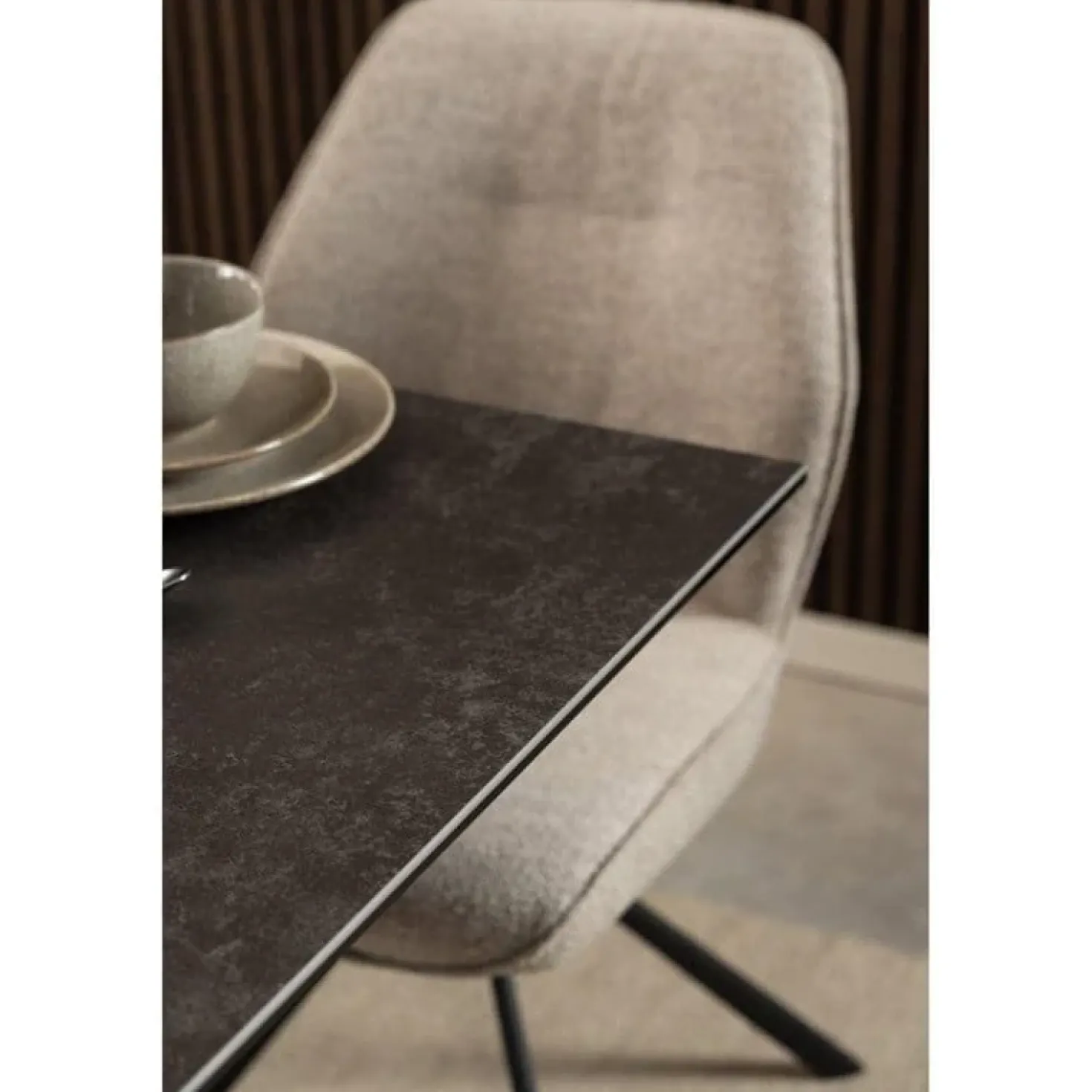 Zuvio Eettafel Zwart Keramiek 135cm