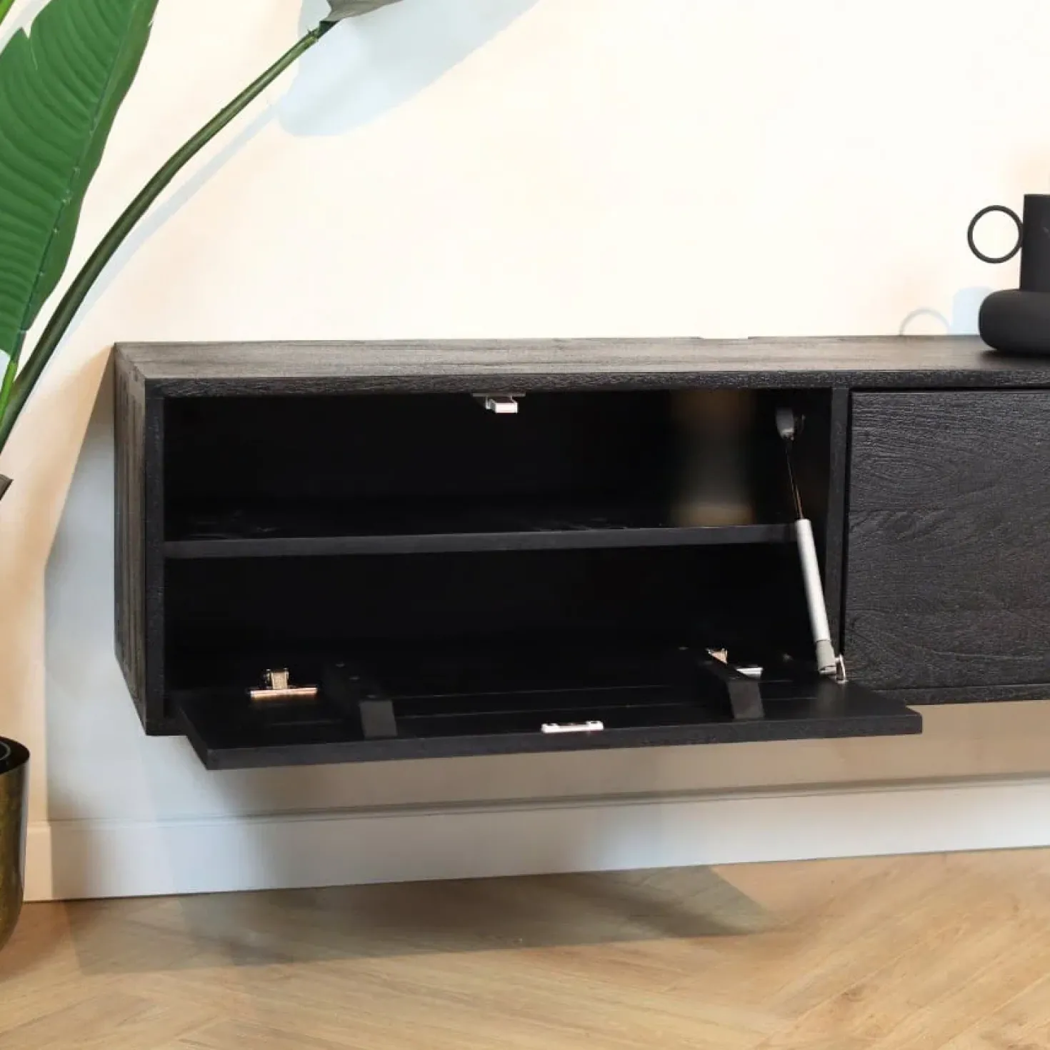 Zwevend Tv meubel Melanie Zwart 120cm